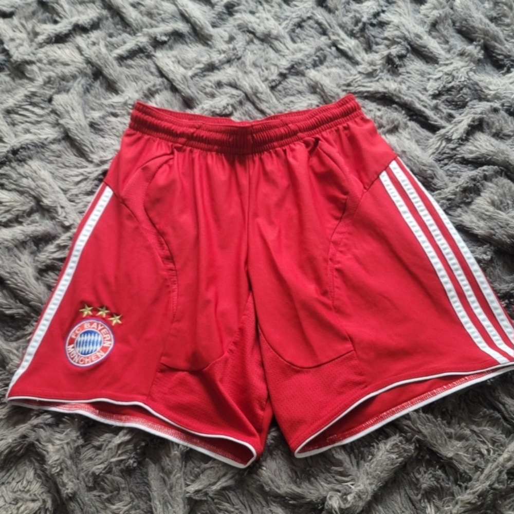 Nike Bayern Munich soccer shorts sz med